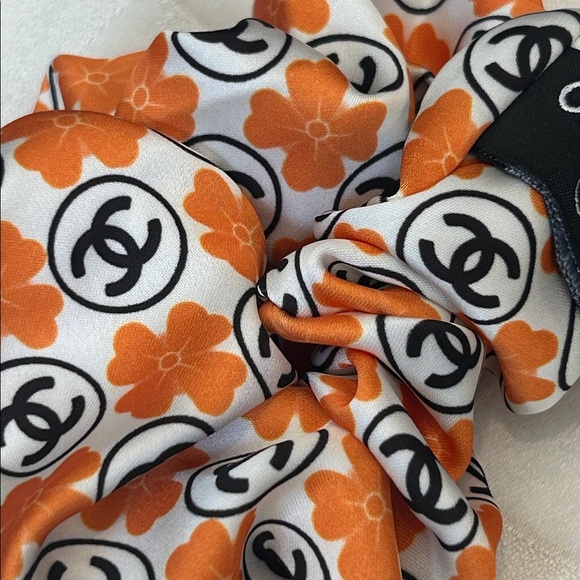 🧡⭐️HAIR SCRUNCHIES 🧡⭐️ - Picture 3 of 5